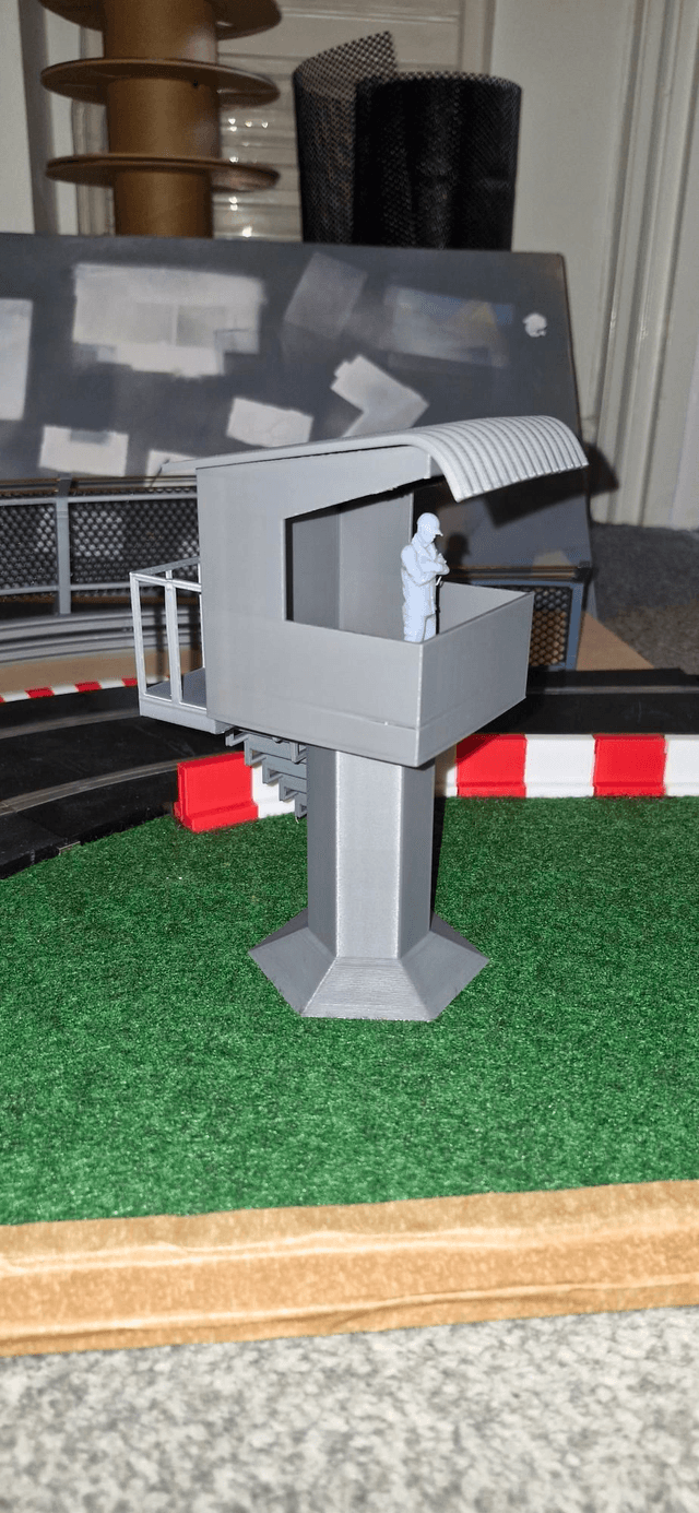 Raised Marshalls Post.