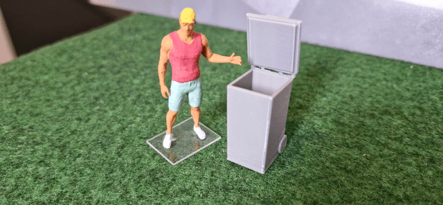 Wheelie Bin(Empty)